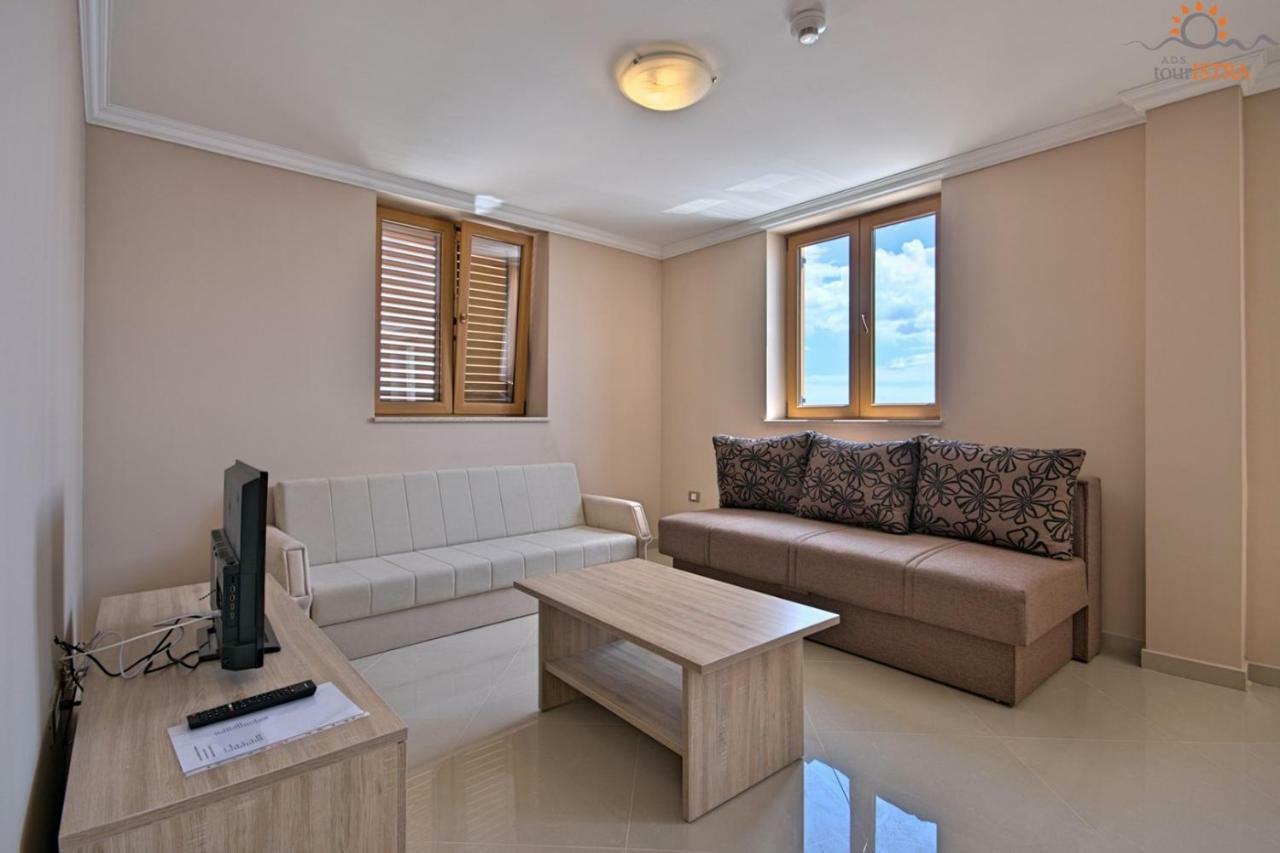 Rotonda Inn Novigrad Novigrad  Exterior photo